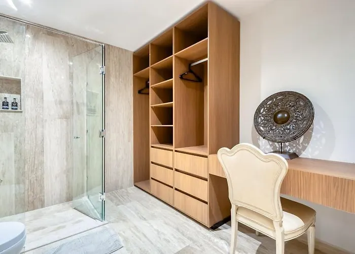 Charming Coastal With Ocean Views, Pool, Gym And Shared Amenities Ferienhaus *