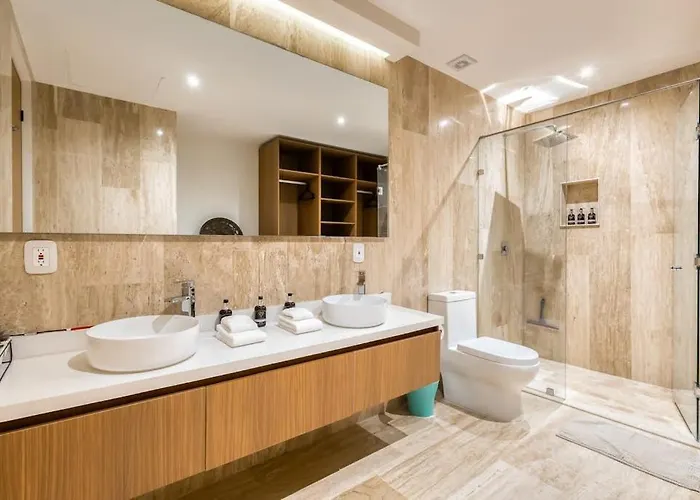 Charming Coastal With Ocean Views, Pool, Gym And Shared Amenities Ferienhaus *