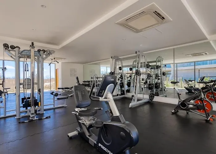 Charming Coastal With Ocean Views, Pool, Gym And Shared Amenities Ferienhaus *